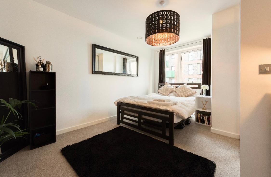 Lovely 2 Bed Apartment 15Mins From Bond St 런던 외부 사진