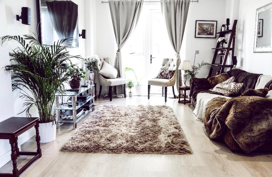 Lovely 2 Bed Apartment 15Mins From Bond St 런던 외부 사진