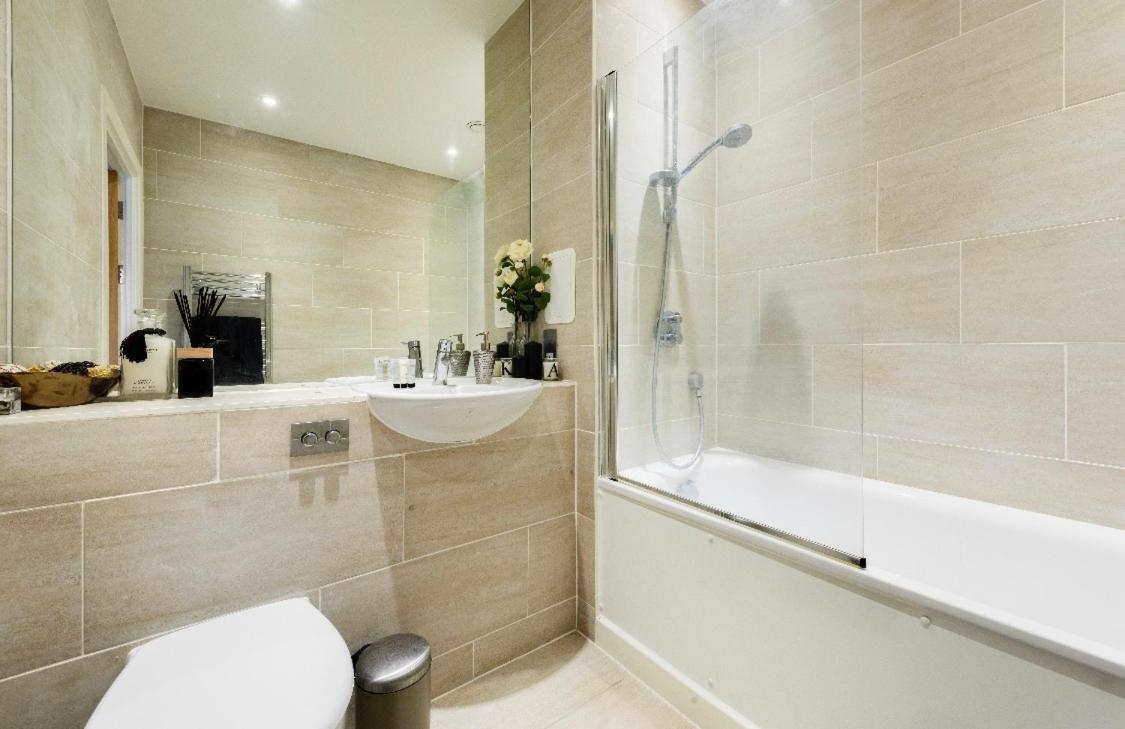Lovely 2 Bed Apartment 15Mins From Bond St 런던 외부 사진
